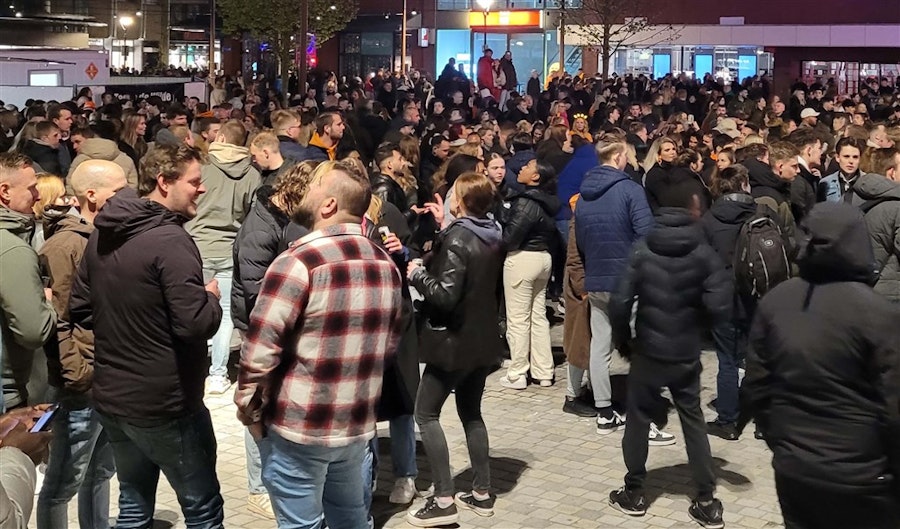 “King’s Night Celebrations in the Netherlands: Flags, Hats, and Horns Everywhere”