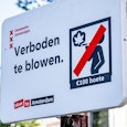 een blowverbodbord met een lauw dreigement een blowverbodbord met een lauw dreigement