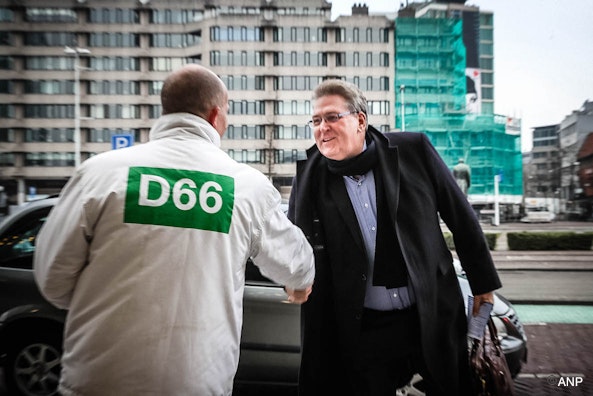 En als Henk Krol iemand feliciteert, dan weet je het wel En als Henk Krol iemand feliciteert, dan weet je het wel