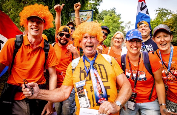 thuis niks te vertellen zeker thuis niks te vertellen zeker