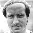 Dick Advocaat heeft een schaamhaarimplantaat, jalalala Dick Advocaat heeft een schaamhaarimplantaat, jalalala
