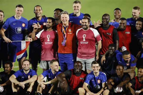 FIFA World Cup Qatar 2022: The Dutch national team meets migrant workers